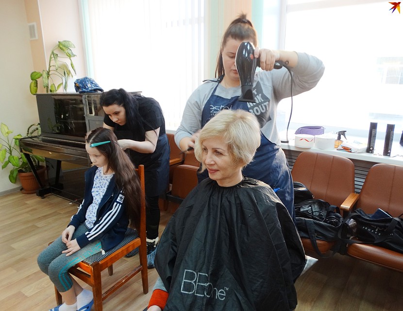 Для мам и детей в ДРБ устроили "День красоты"