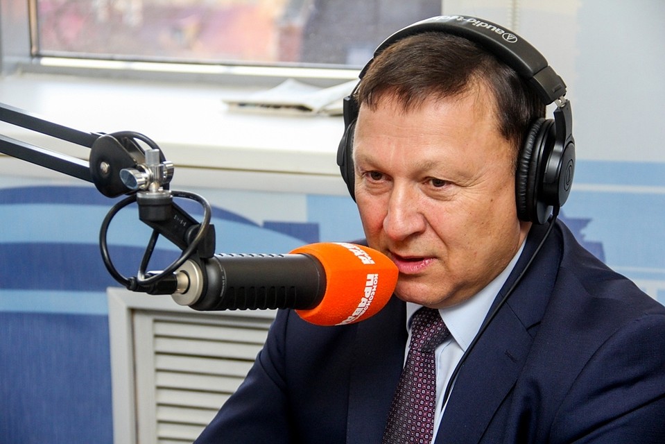 Александр Ролик - о семье, образовании и депутатской работе