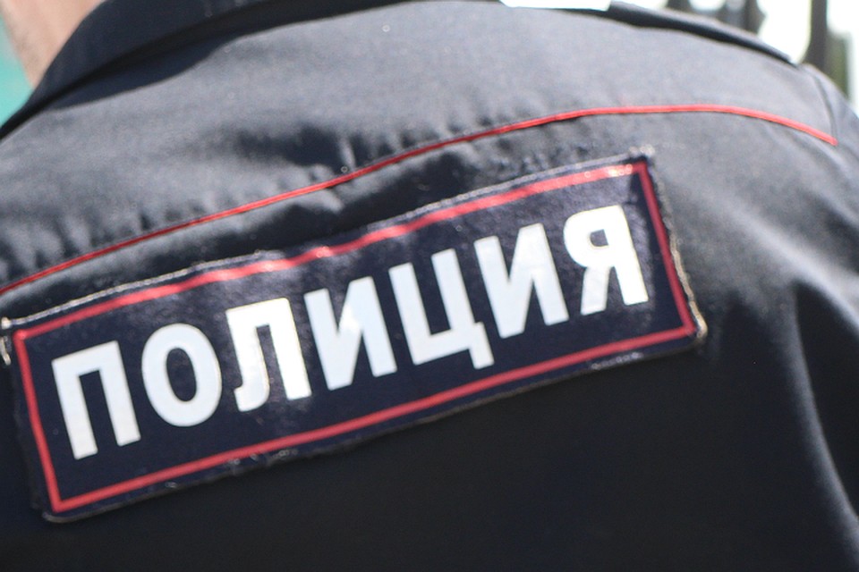 Полиция задержала подозреваемого.