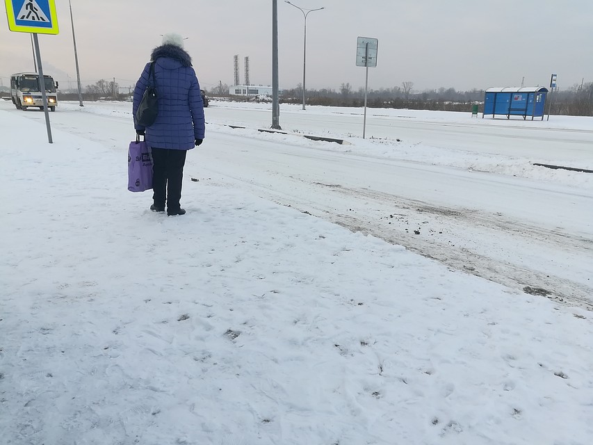 Жители "Волгаря", например, не могут дождаться автобуса