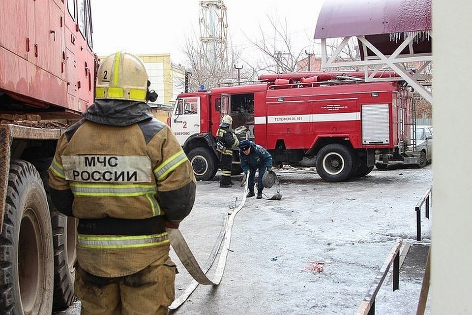 Спасатели нашли в доме тела двух человек