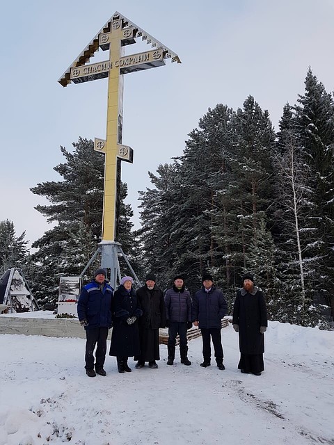 В Омской области установили 13-метровый крест