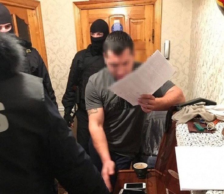 Было проведено 18 обысков (Фото: politia.md).