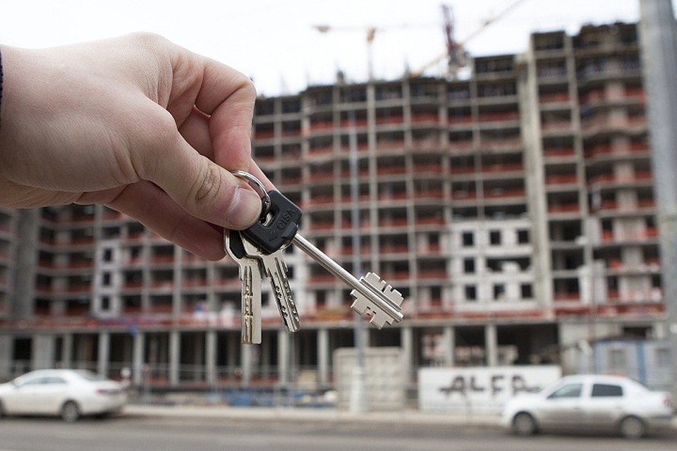 Смольный купит 15 квартир для сирот на 34 миллиона рублей.