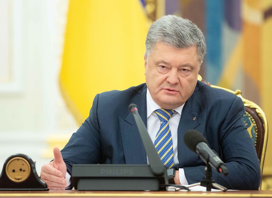 Президент Украины Петр Порошенко заявил, что объединительный собор по созданию новой церкви на Украине пройдет 15 декабря.