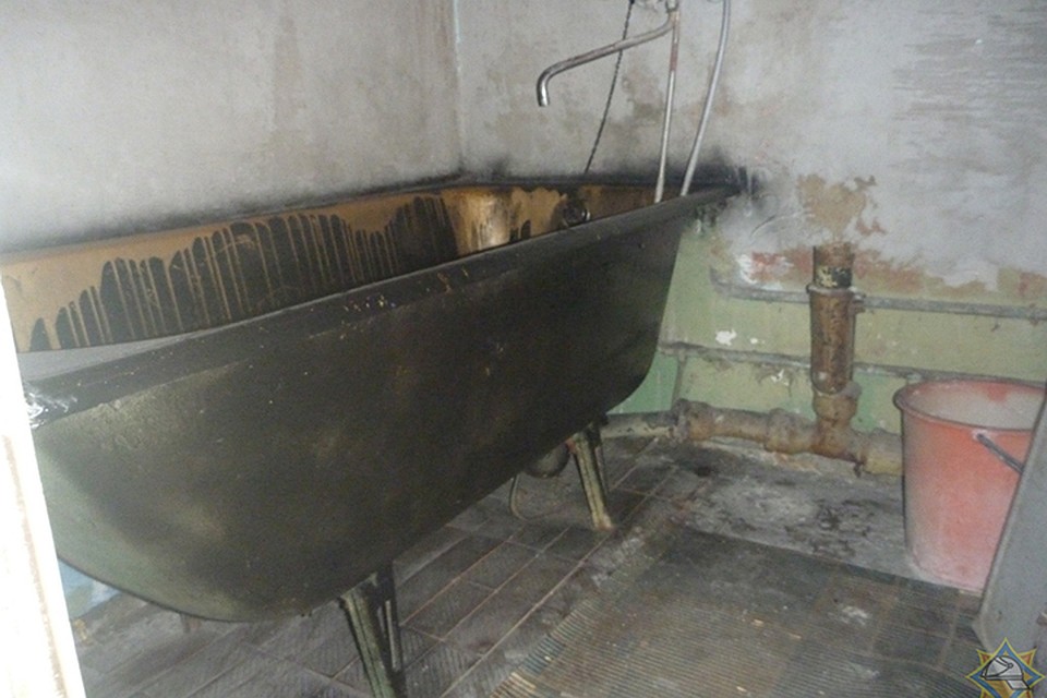 В Новополоцке молодой мужчина пострадал при вспышке газовоздушной смеси в ванной. Фото: МЧС.