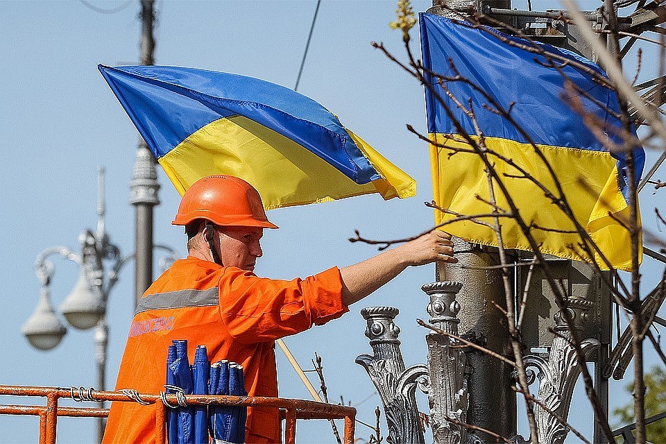 Многие украинцы уезжают в Россию, где выполняют низкоквалифицированную работу