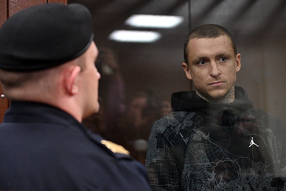 На суде Павел Мамаев и сам несколько раз повторил, что чиновника Минпромторга Пака он не бил. И даже рядом не стоял