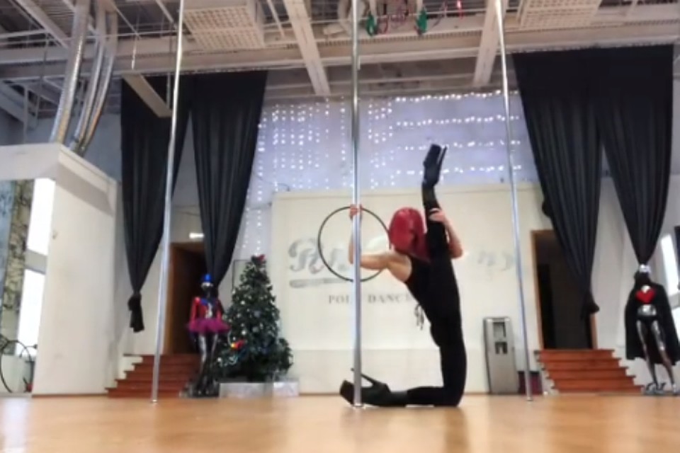 Скриншот видео со страницы: instagram.com/alis_burning_heel