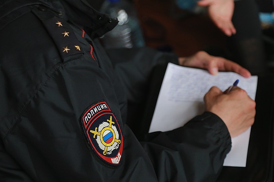 В Туве 15-летняя школьница «развела» на деньги женщину, продав ей через соцсеть несуществующую национальную одежду