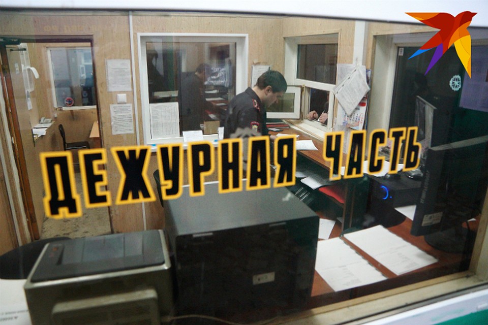В Петербурге пожилая женщина "заминировала" салорн сотовой связи.