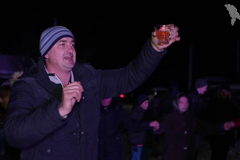 Валериу Попа купил своё родное село