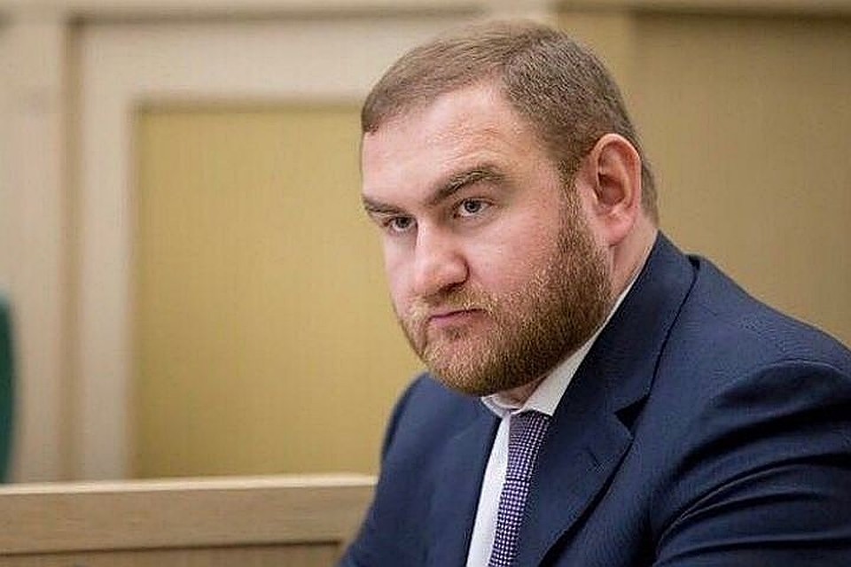 Рауф Арашуков попал под подозрение в заказных убийствах и участии в преступной банде, похитившей газ на 30 миллиардов