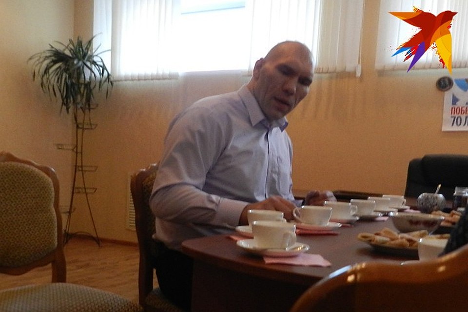 Название картины депутат не раскрыл.