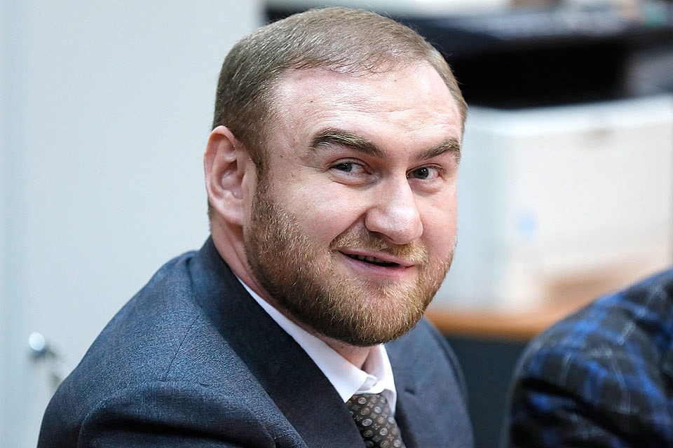 Сенатор Рауф Арашуков на заседании Басманного суда по избранию меры пресечения, 30 января 2019 г. Фото EPA/ТАСС