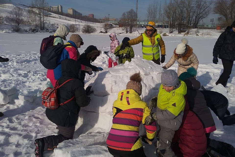 На мастер-класс пришли 15 человек. Фото: Александр ФРОЛОВ.