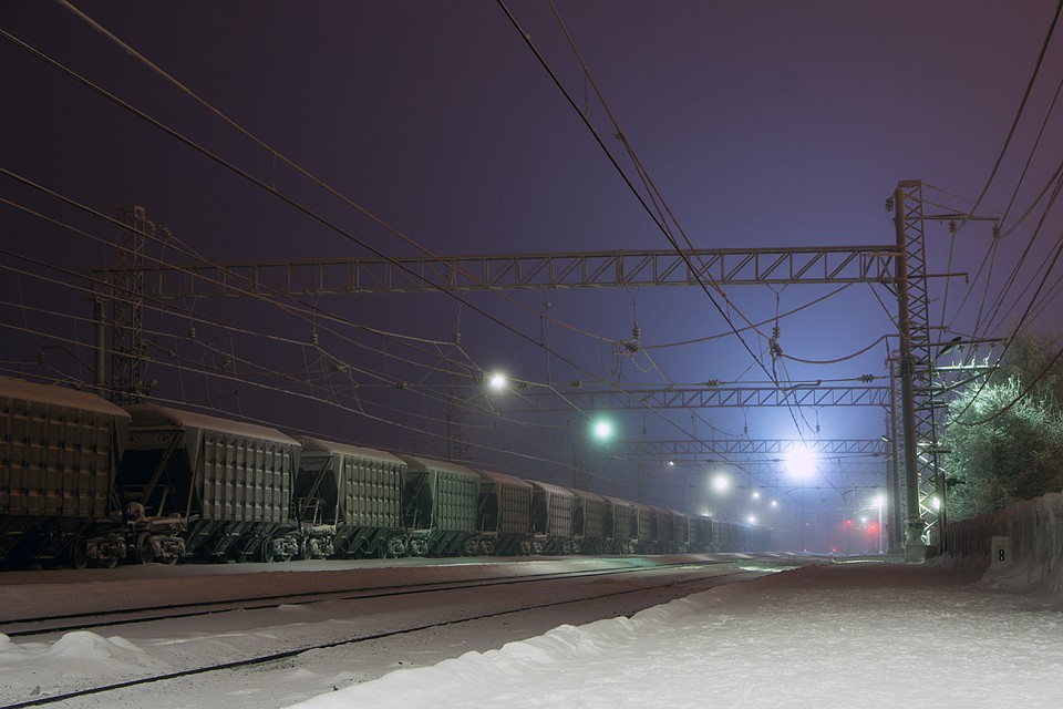 В морозы на вокзале в Поялрных Зорях было холоднее, чем на улице. Фото: train-photo.ru