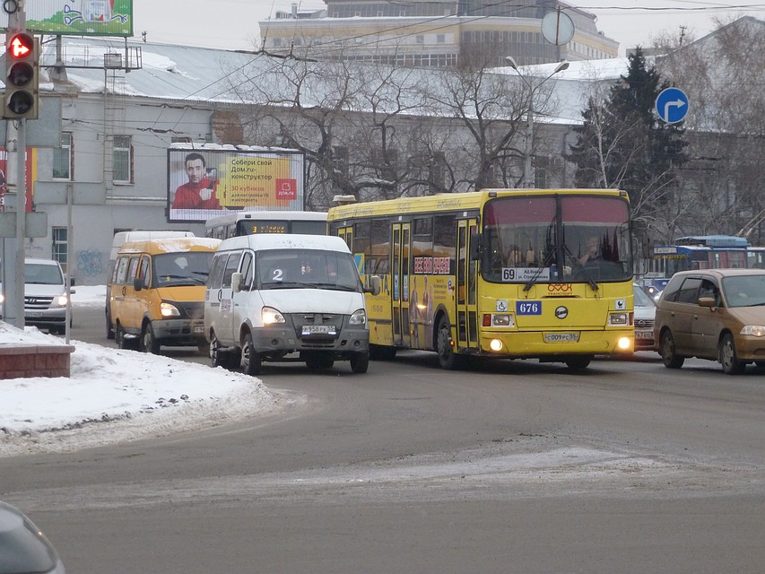 В Омске отменили сразу 17 муниципальных маршрутов