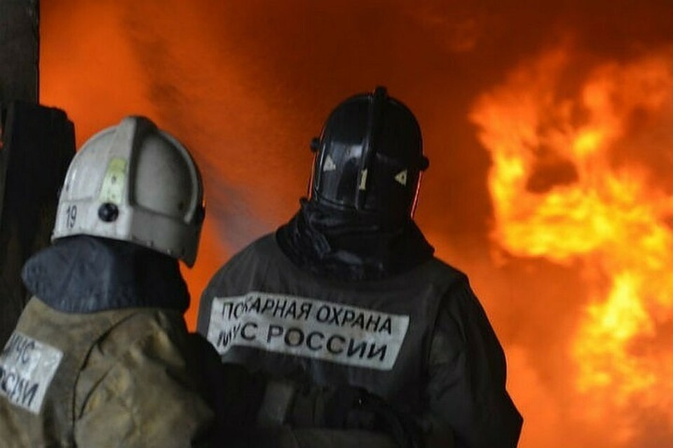 В Краснодаре тушат пожар на Воронежской