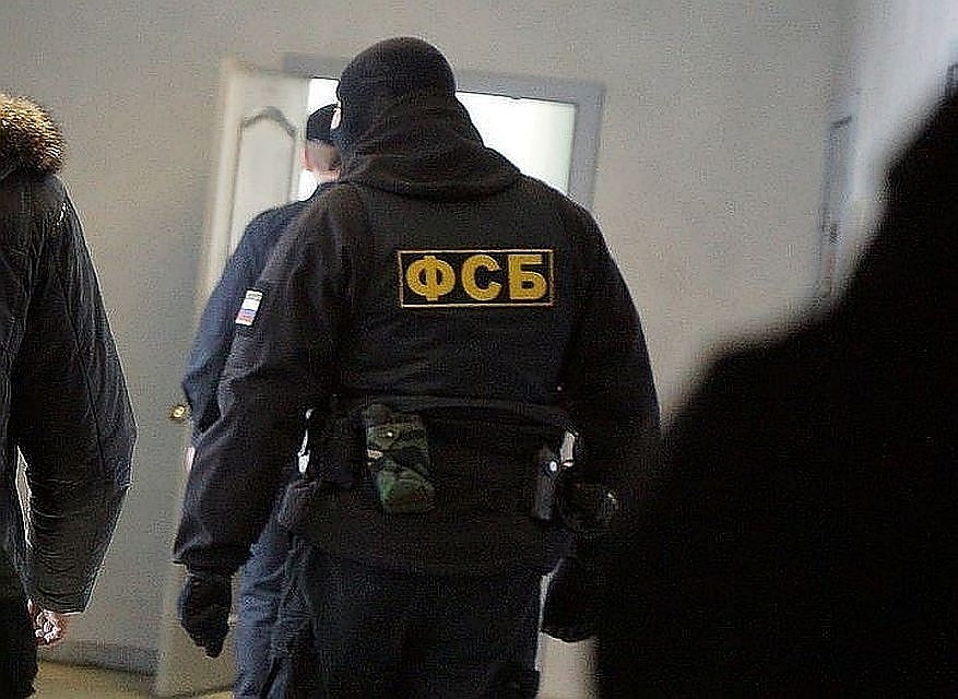 Задержанные ФСБ террористы собирались остановить взрывом МЦК и уничтожить грузовую машину с солдатами-срочниками.
