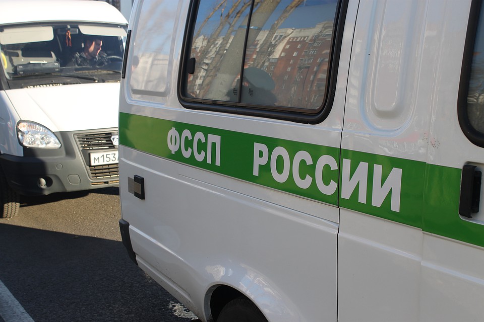 Если вы заметили такой спецавтомобиль рядом со своей недавно купленной машиной - у нас плохие новости...