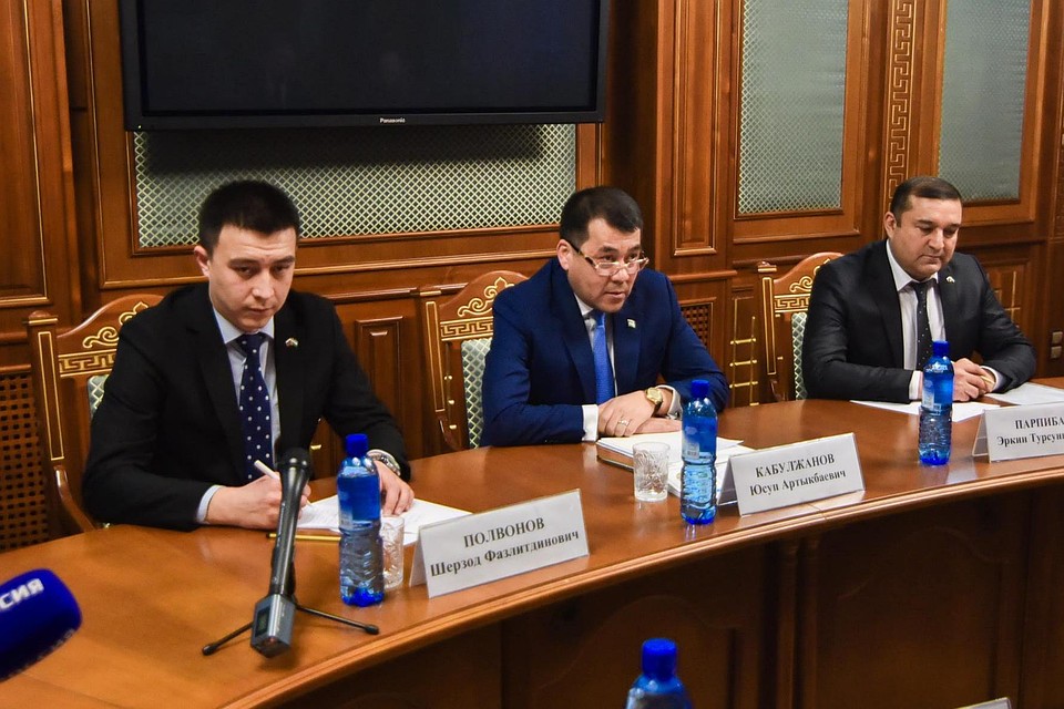 Генконсул будет работать в нашем регионе два дня