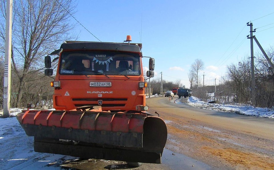 В ДТП с "КамАЗом" пострадал водитель "таблетки"