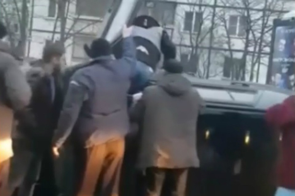 ДТП произошло на одной из кировских улиц. Фото: vk.com/ky43_ubezhishe