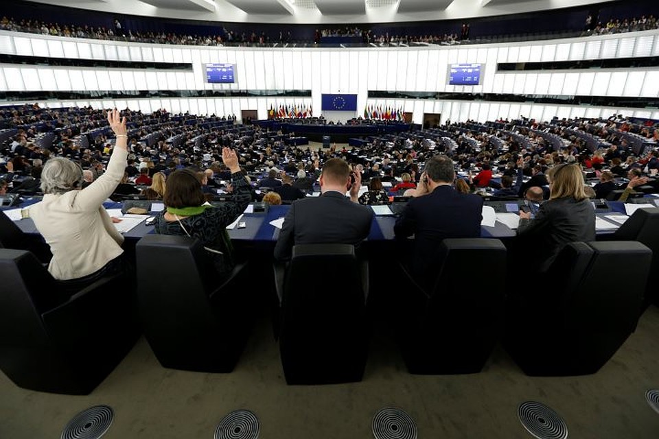 Комитет Европарламента одобрил поправки к газовой директиве ЕС
