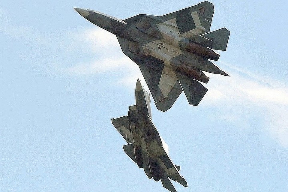 Российские многофункциональные истребители пятого поколения Су-57
