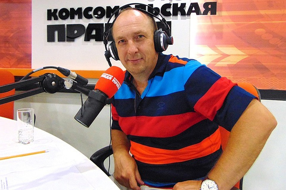Хоккей с мячом: иркутский тренер Евгений Ерахтин привел абаканские «Саяны» к чемпионству Высшей лиги