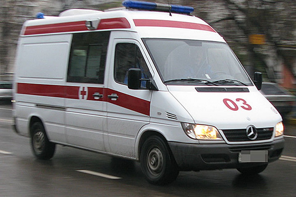 Девушку быстро забрала скорая.