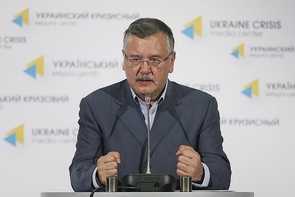 Анатолий Гриценко сообщил, что полиция проверяет информацию о минировании его офиса в Киеве. Фото: Зураб Джавахадзе/ИТАР-ТАСС