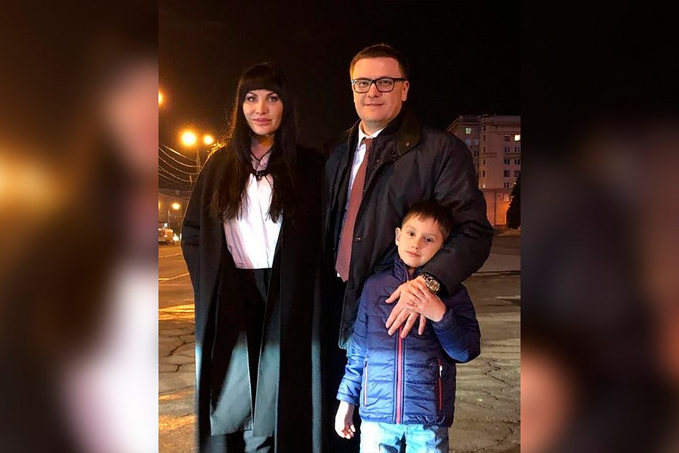 Семья будет жить в Челябинске вместе с Алексеем Текслером.