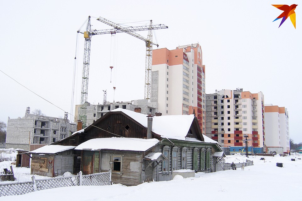 Минчанин продал 10 квартир на 650 тыс. долларов и не заплатил налоги
