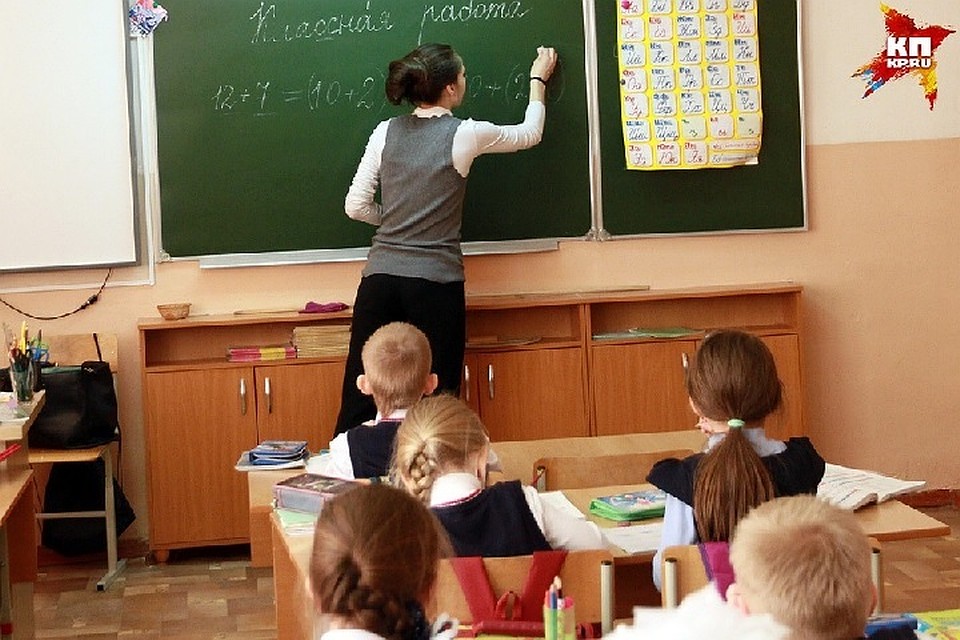 По данным Минобразования, в учебных заведениях страны вакантно более 2100 мест