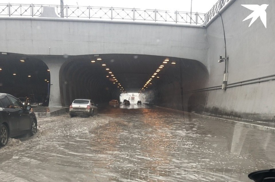 Вот так 7 апреля выглядел тоннель на Московском шоссе в Самаре
