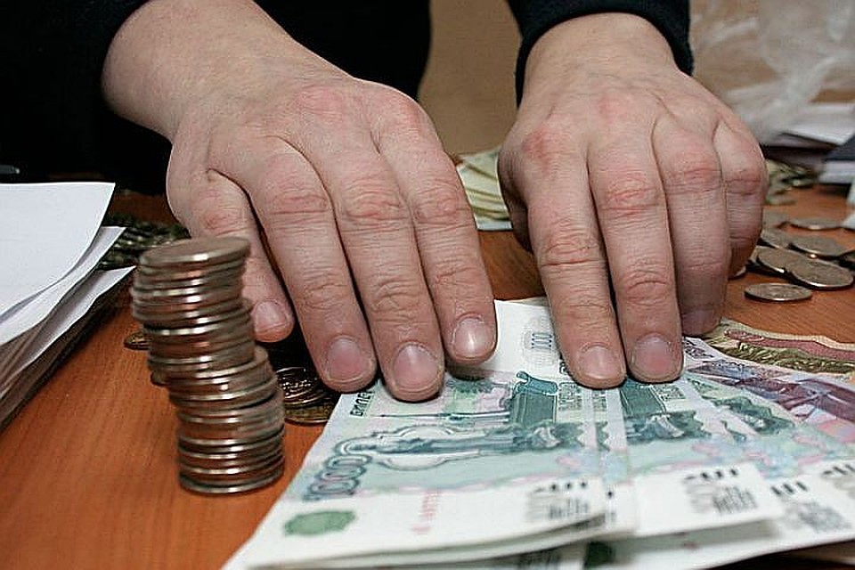 Сотрудники компаний «Благоустройство и озеленение» и «Дорожно-эксплуатационное управление» пожаловались в прокуратуру