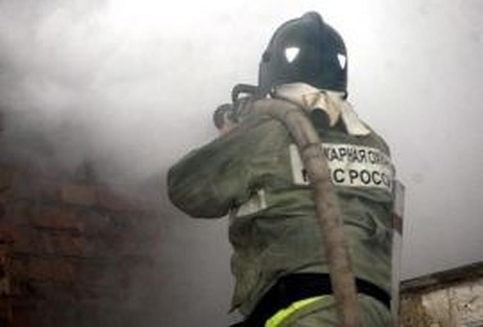 В Лабытнанги на улице Полярная горел многоквартирник Фото: 89.mchs.gov.ru
