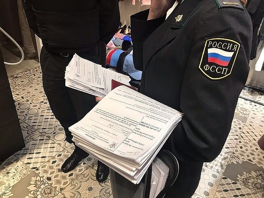 Обувную мастерскую в Комсомольске закрыли из-за работника-иностранца