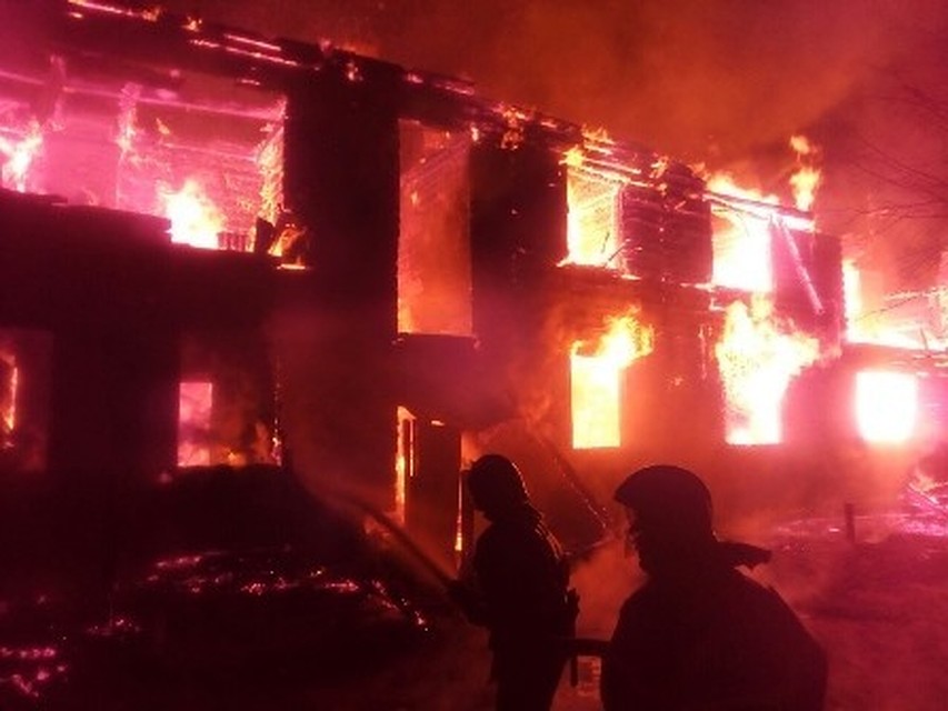 Фото с места пожара в Киржаче
