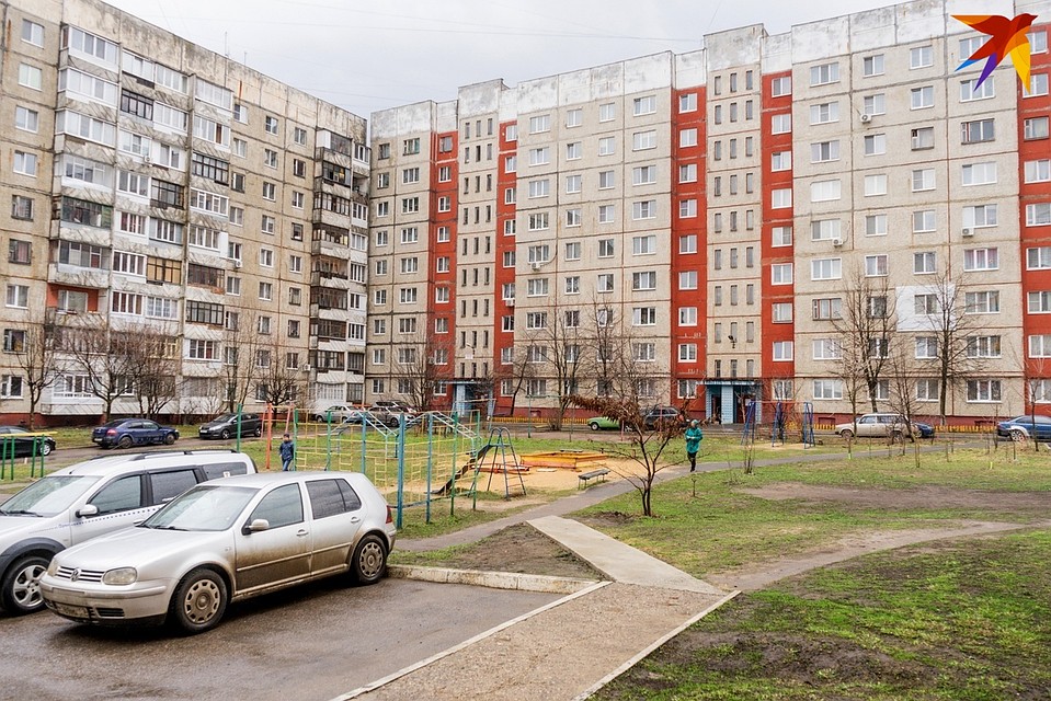 Муромский посетил двор дома № 19 по улице Раздольной в Орле