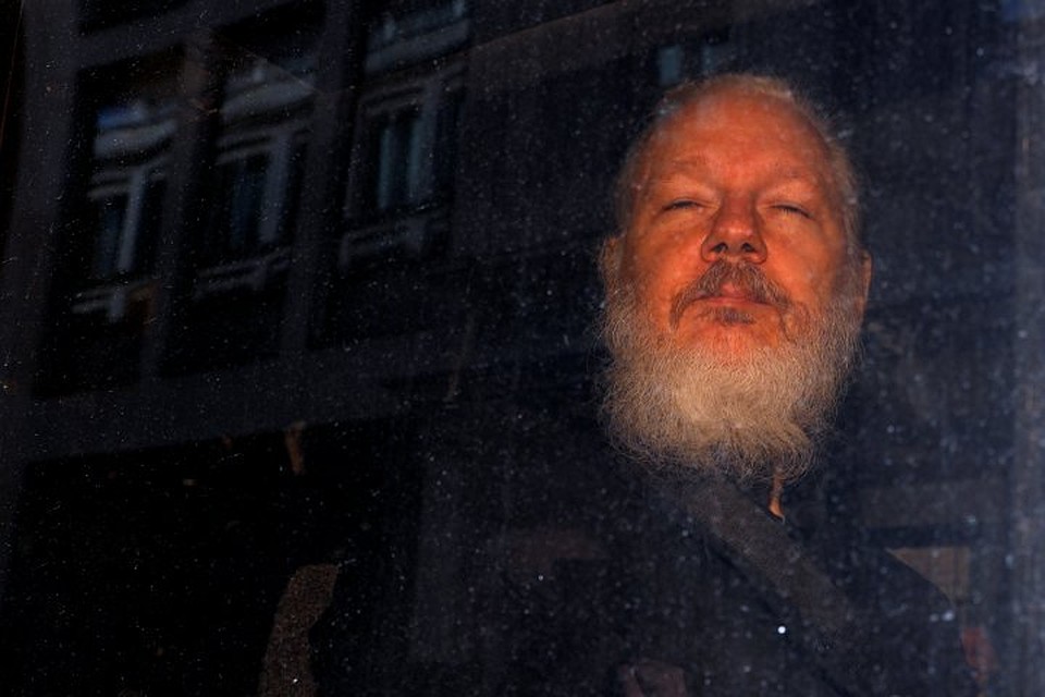 Основателя Wikileaks Джулиана Ассанжа арестовали на территории эквадорского посольства в Лондоне