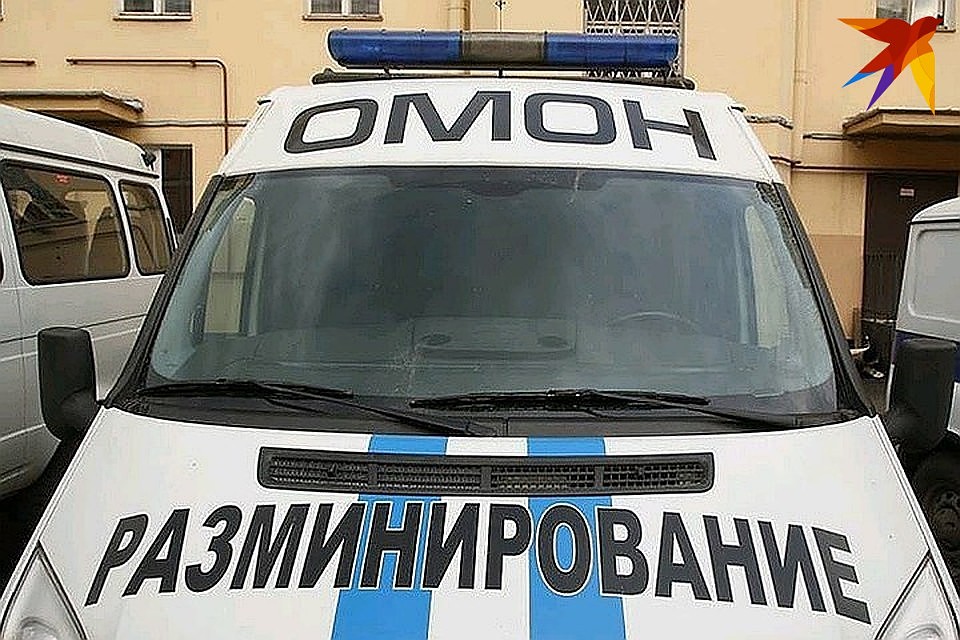 У "заминированных" объектов работают спецслужбы.