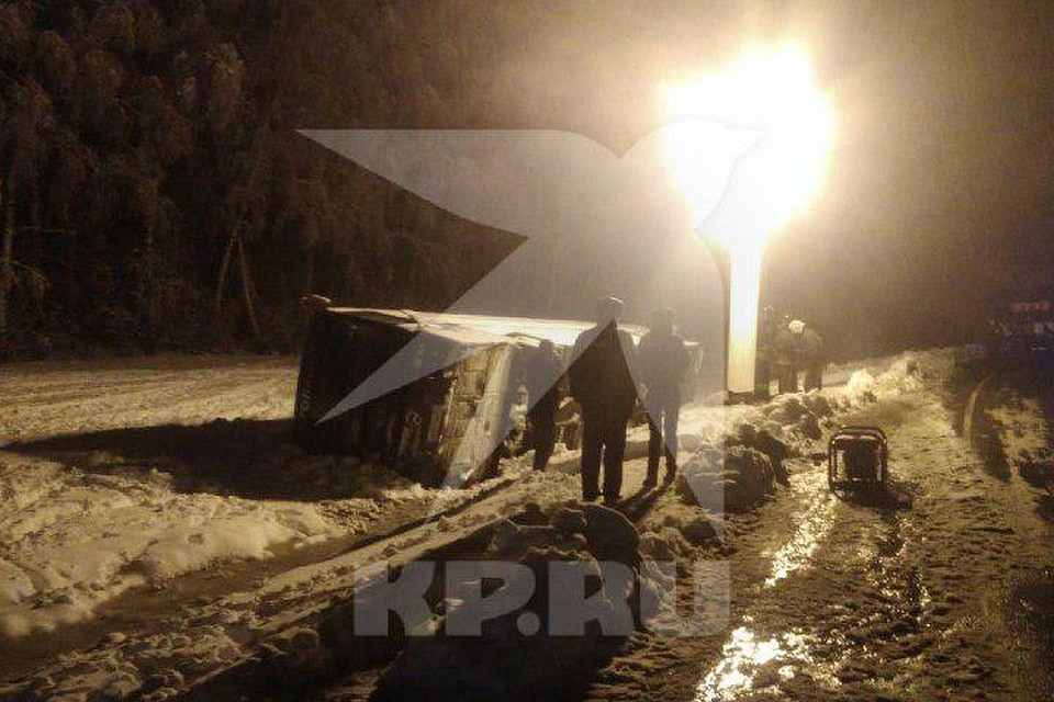 На трассе Тула-Калуга-Михайлов-Рязань перевернулся экскурсионный автобус