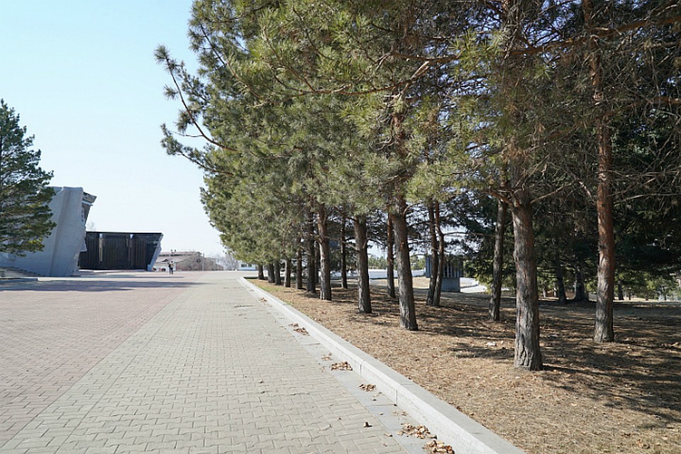 Хабаровск приводят в порядок к майским праздникам