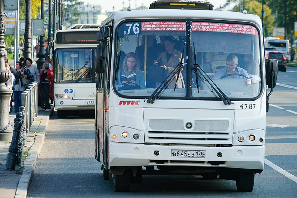 В Петербурге возобновятся «дачные» автобусы на летний период