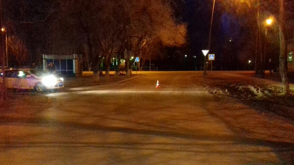 В поселке Антипино в Тюмени водитель на красных "Жигулях" сбил ребенка и уехал. Фото ГИБДД Тюменской области