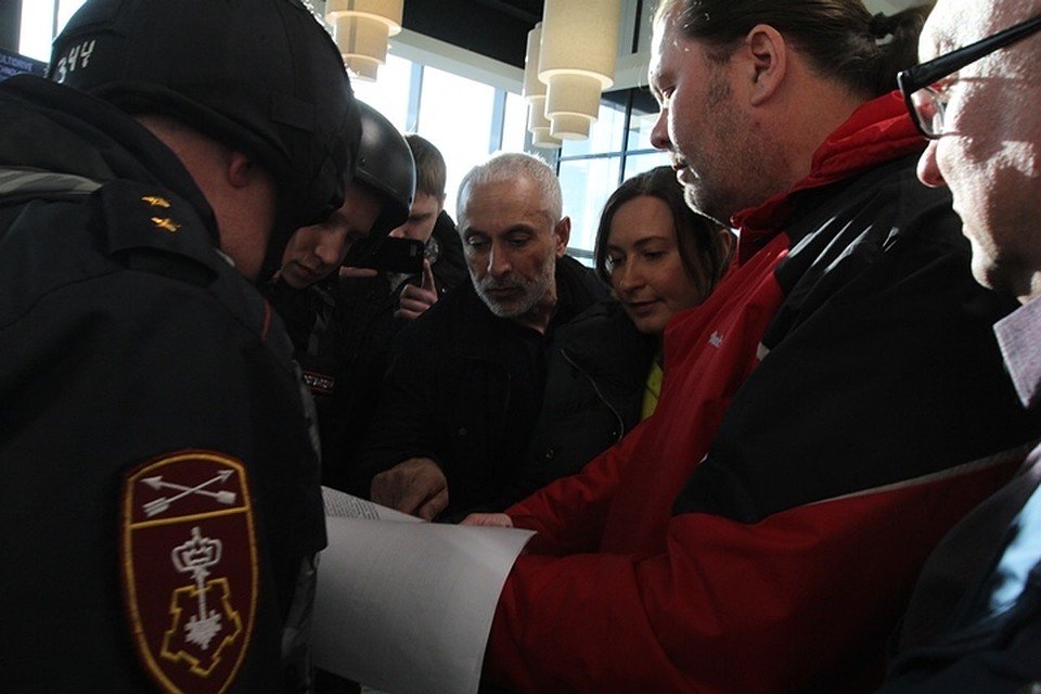 В Иркутске 200 клиентам фитнес-клуба заблокировали карты и не пускают на тренировки.