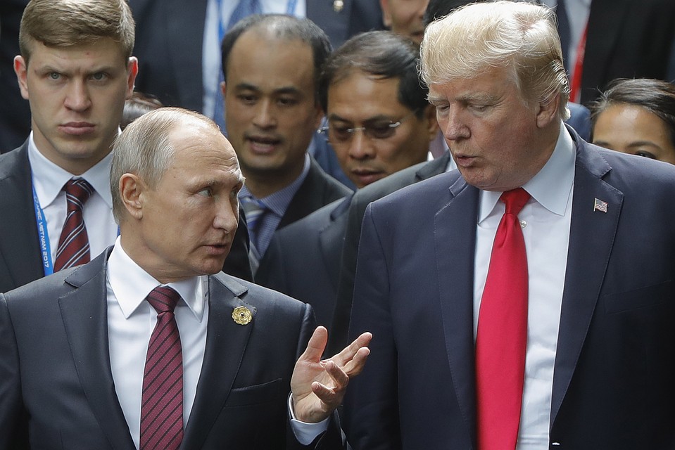 Владимир Путин (слева) и Дональд Трамп. Фото: Михаил Метцель ТАСС